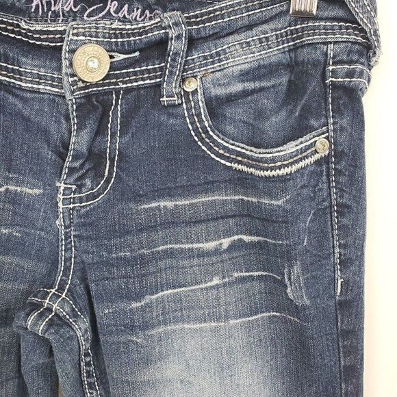 Ariya Vancouver Distressed Flared Low Rise Embroidered Pockets Junior sz 5/6 - Picture 3 of 7